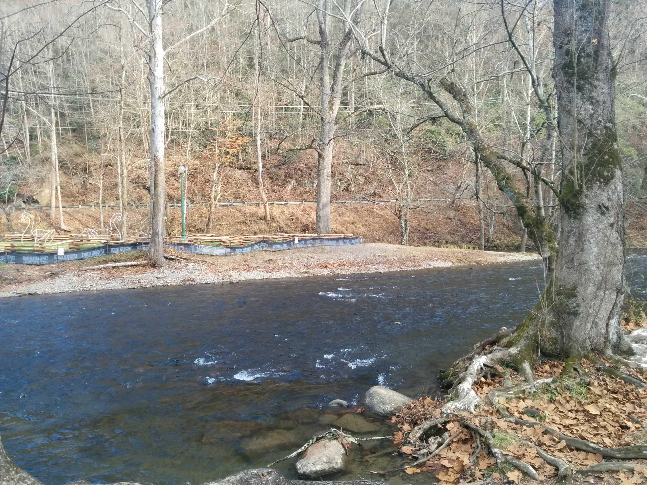 A small lake
